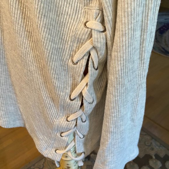 Women's Velvet Oatmeal Ribbed Bell Sleeve Top - Picture 3 of 5